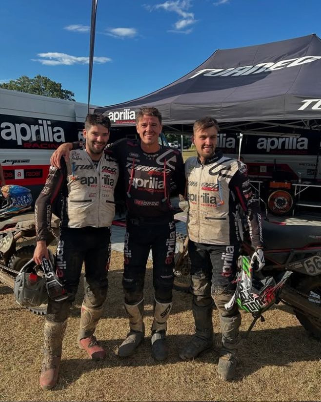 Gratulujeme týmu Aprilia Tuareg Racing k naprosto dominantnímu výkonu na rumunském Rally Marathonu – první a druhé místo...